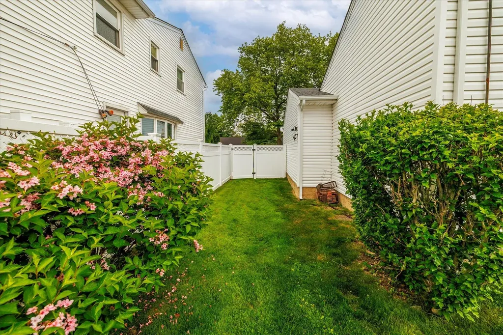 444 Derby Road Baldwin NY 11510