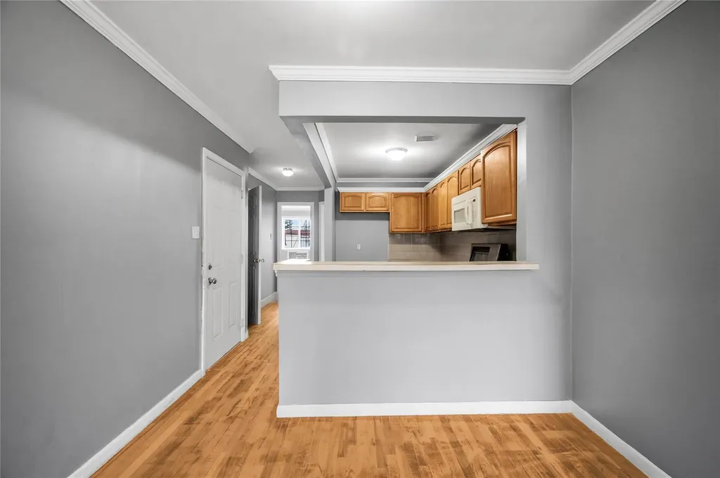 962 Hemlock Street Brooklyn NY 11208