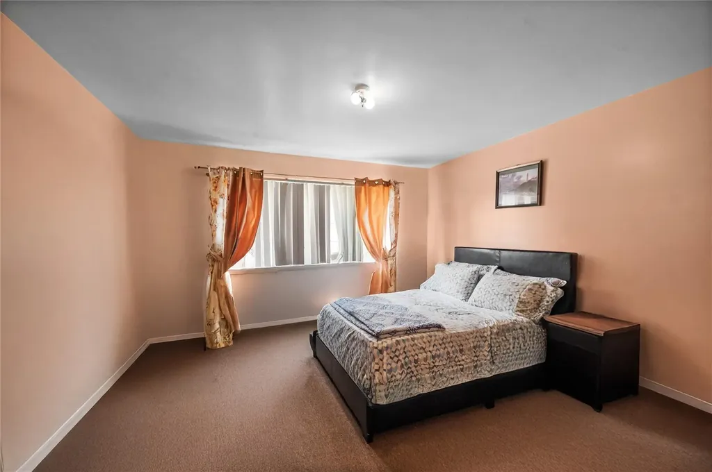 962 Hemlock Street Brooklyn NY 11208
