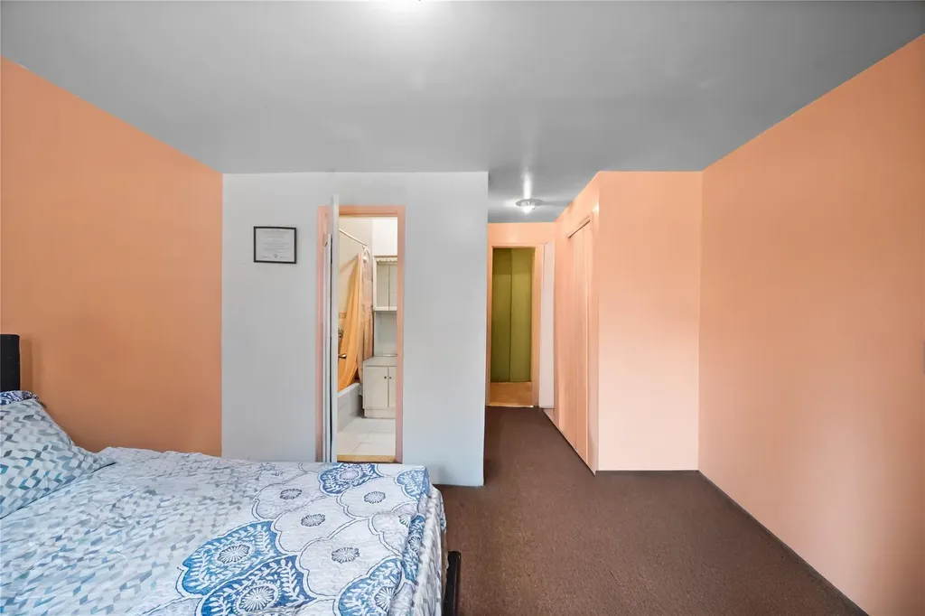 962 Hemlock Street Brooklyn NY 11208