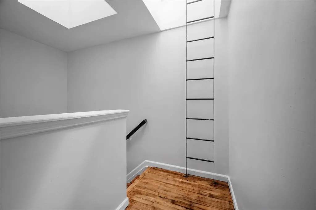 962 Hemlock Street Brooklyn NY 11208