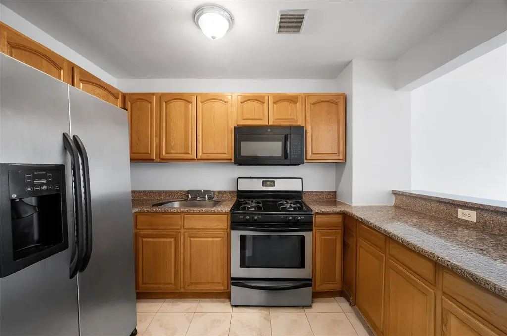 962 Hemlock Street Brooklyn NY 11208
