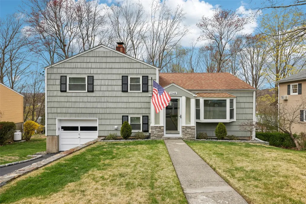 1548 East Boulevard Peekskill NY 10566
