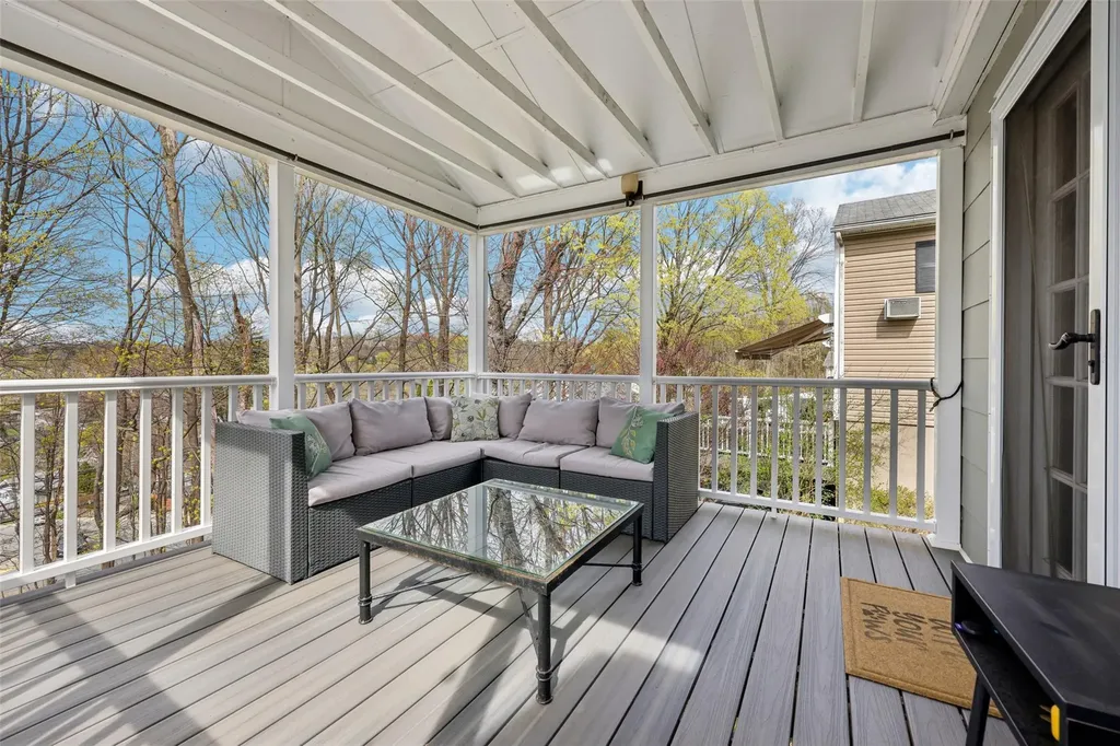1548 East Boulevard Peekskill NY 10566