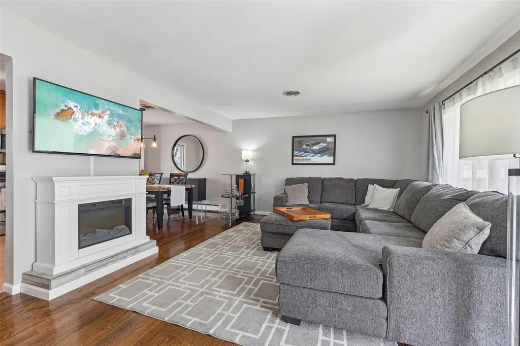 1548 East Boulevard Peekskill NY 10566