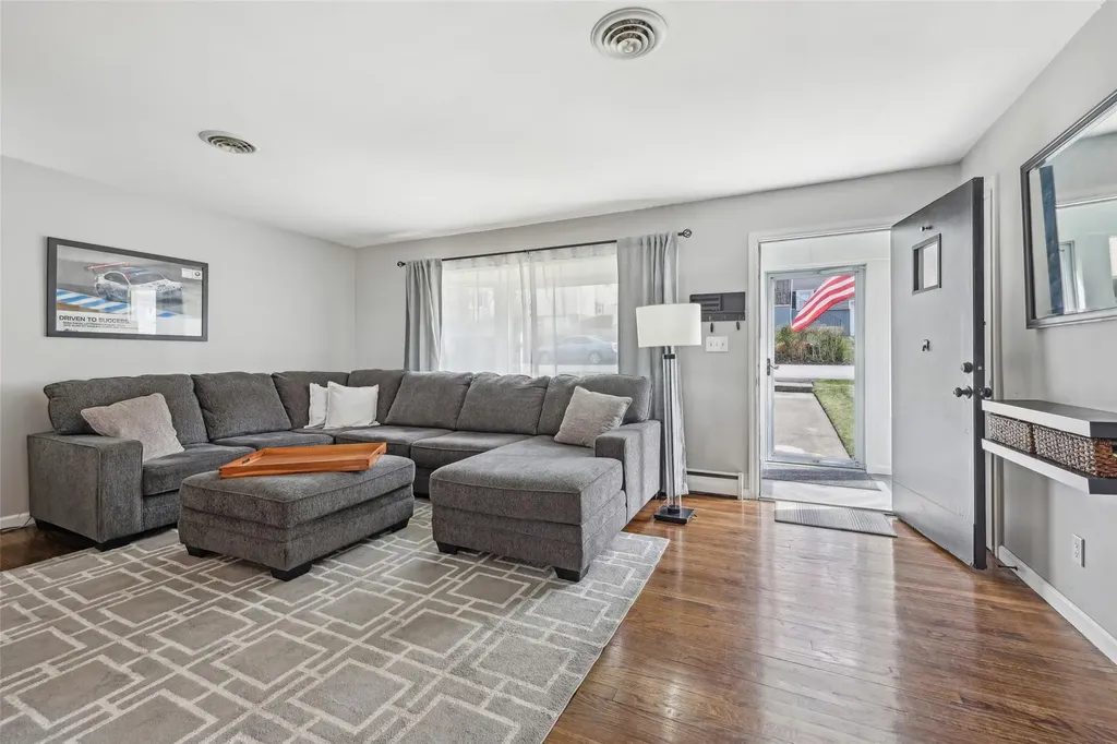 1548 East Boulevard Peekskill NY 10566