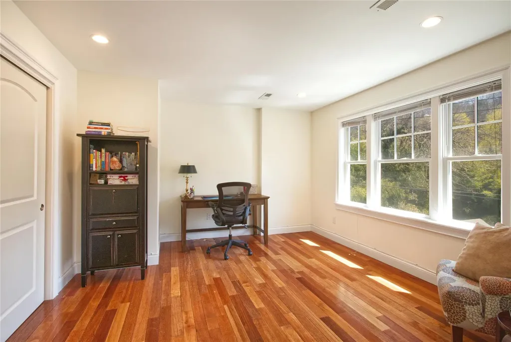 39 Atilda Avenue Dobbs Ferry NY 10522