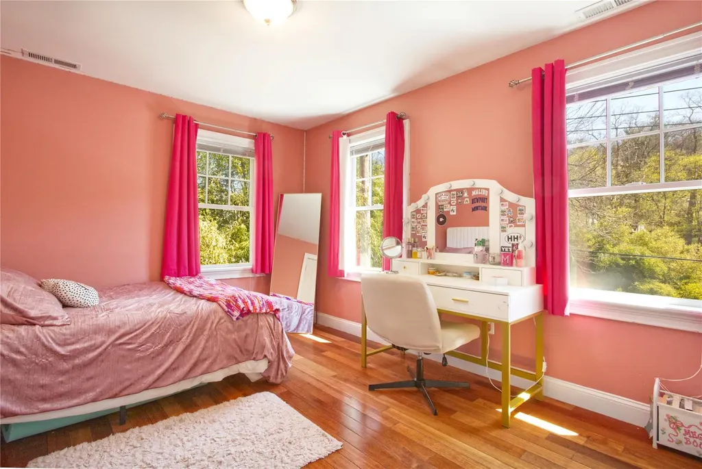 39 Atilda Avenue Dobbs Ferry NY 10522