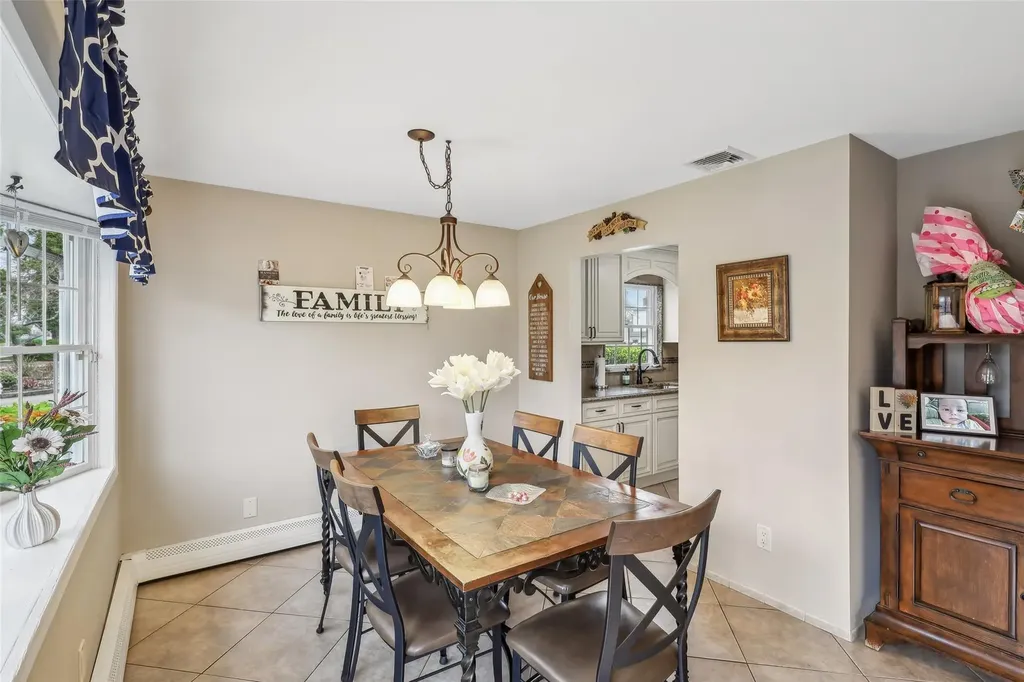 1032 5th Street West Babylon NY 11704