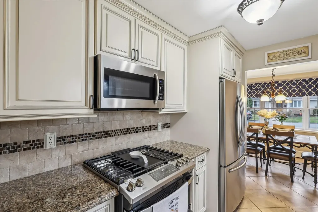 1032 5th Street West Babylon NY 11704