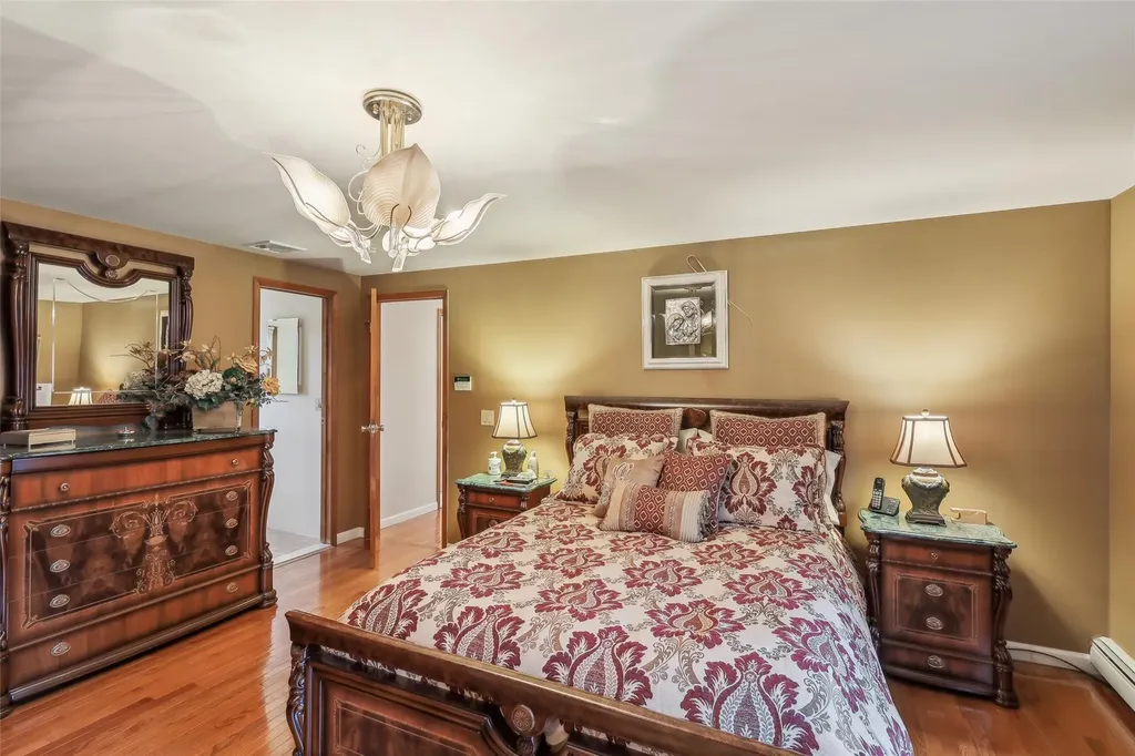 1032 5th Street West Babylon NY 11704
