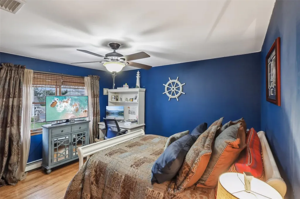1032 5th Street West Babylon NY 11704