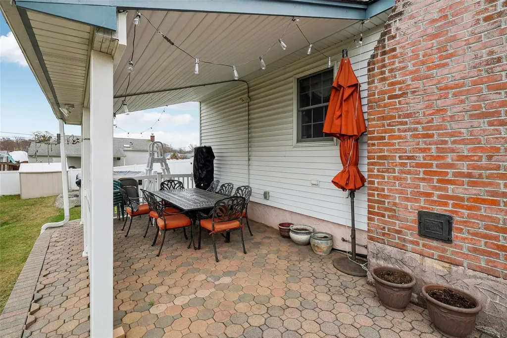 1032 5th Street West Babylon NY 11704