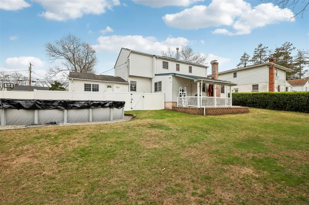 1032 5th Street West Babylon NY 11704