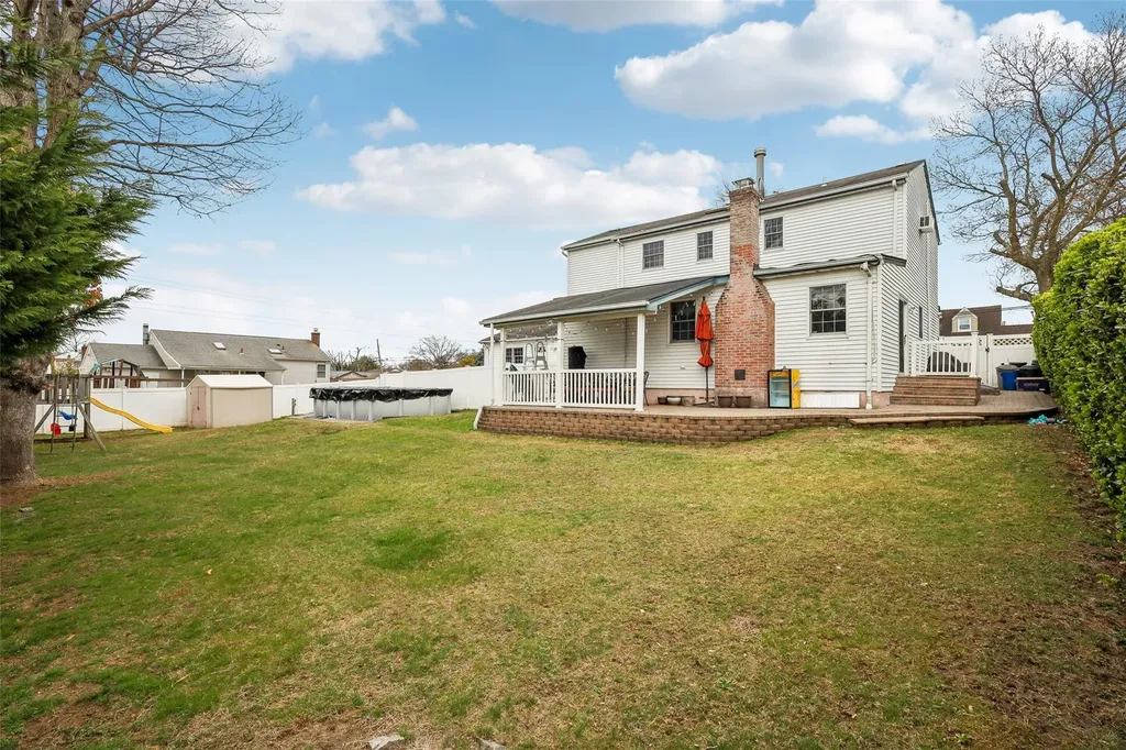 1032 5th Street West Babylon NY 11704