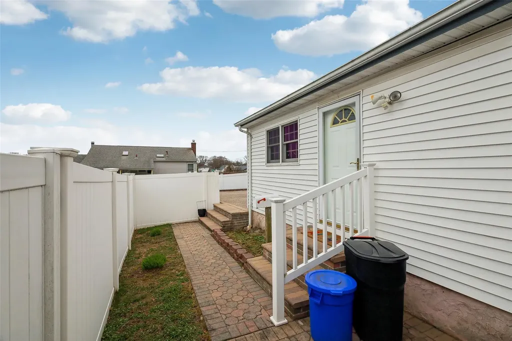 1032 5th Street West Babylon NY 11704