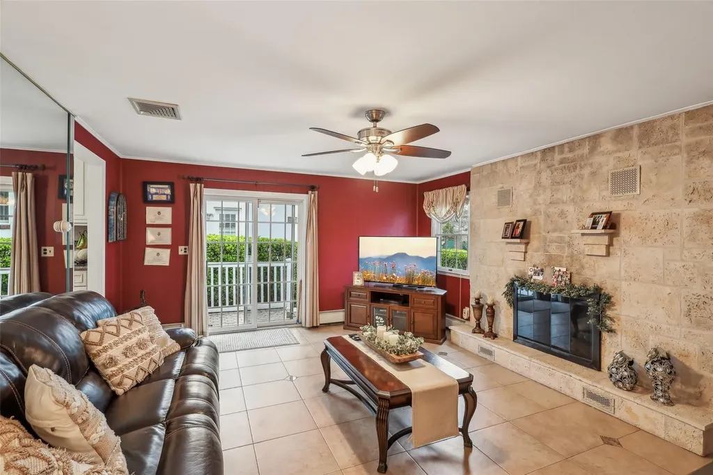 1032 5th Street West Babylon NY 11704