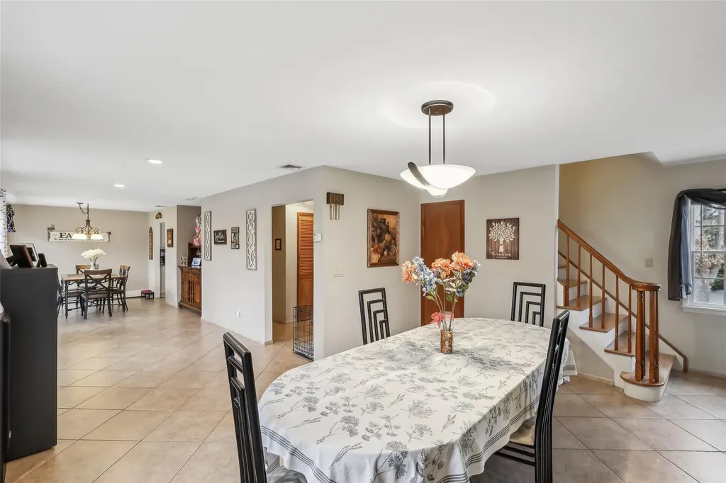 1032 5th Street West Babylon NY 11704