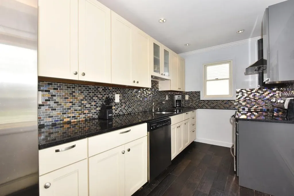 5 Imogene Drive Massapequa NY 11758