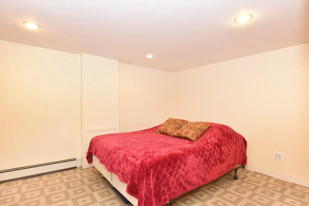 5 Imogene Drive Massapequa NY 11758