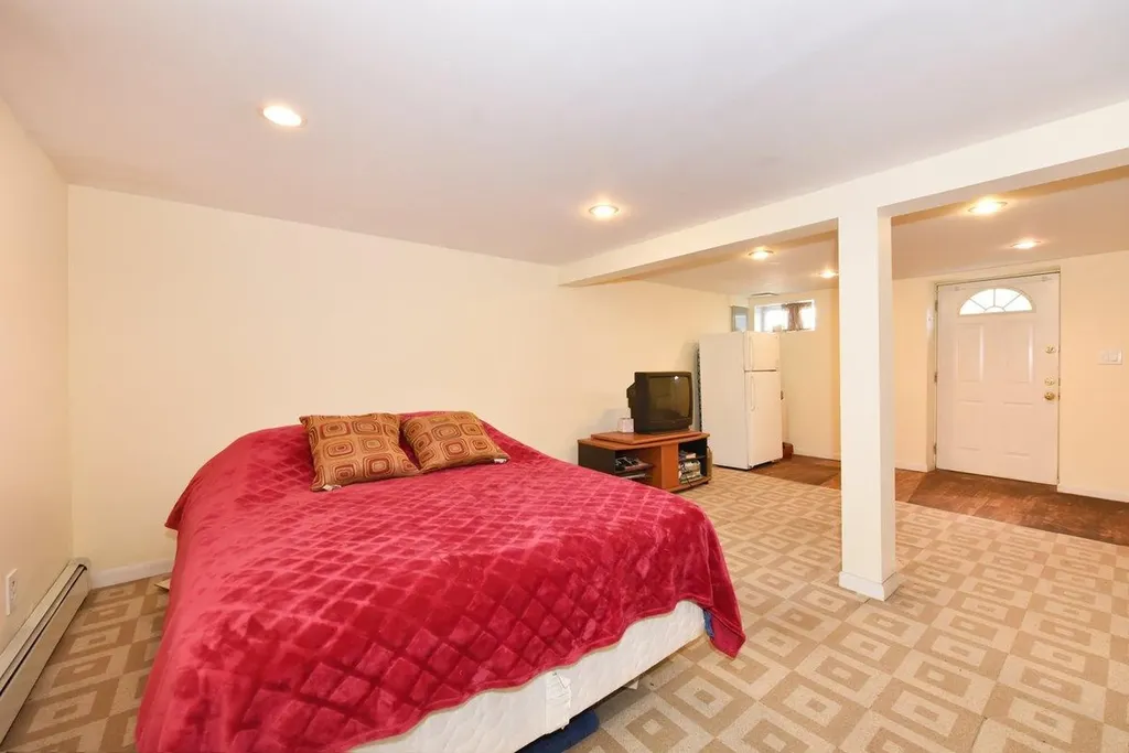 5 Imogene Drive Massapequa NY 11758