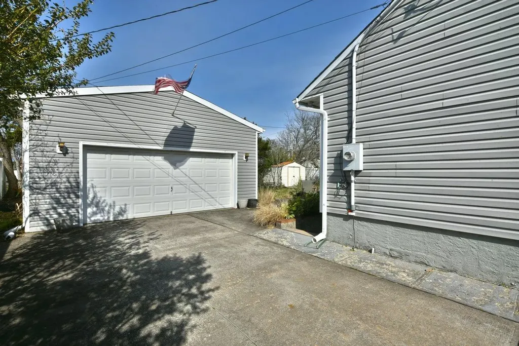5 Imogene Drive Massapequa NY 11758