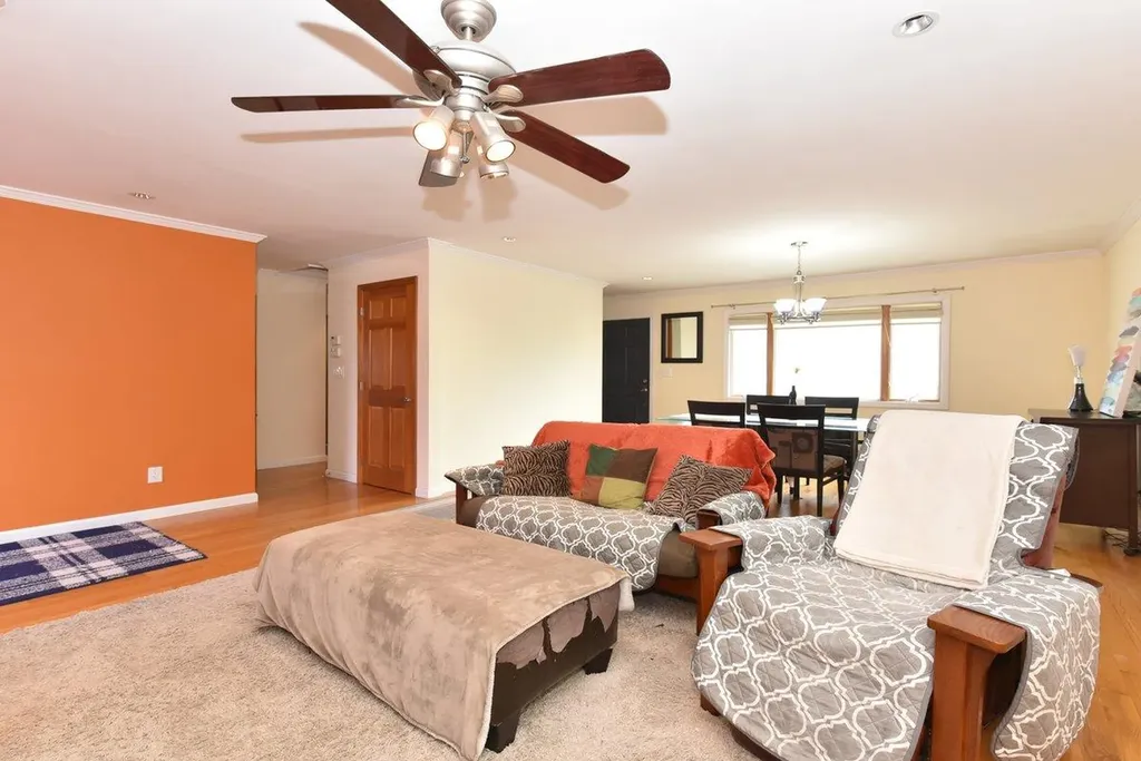 5 Imogene Drive Massapequa NY 11758