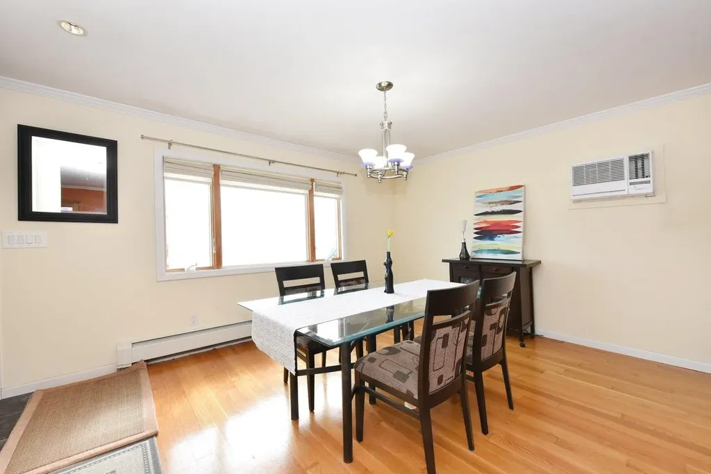 5 Imogene Drive Massapequa NY 11758