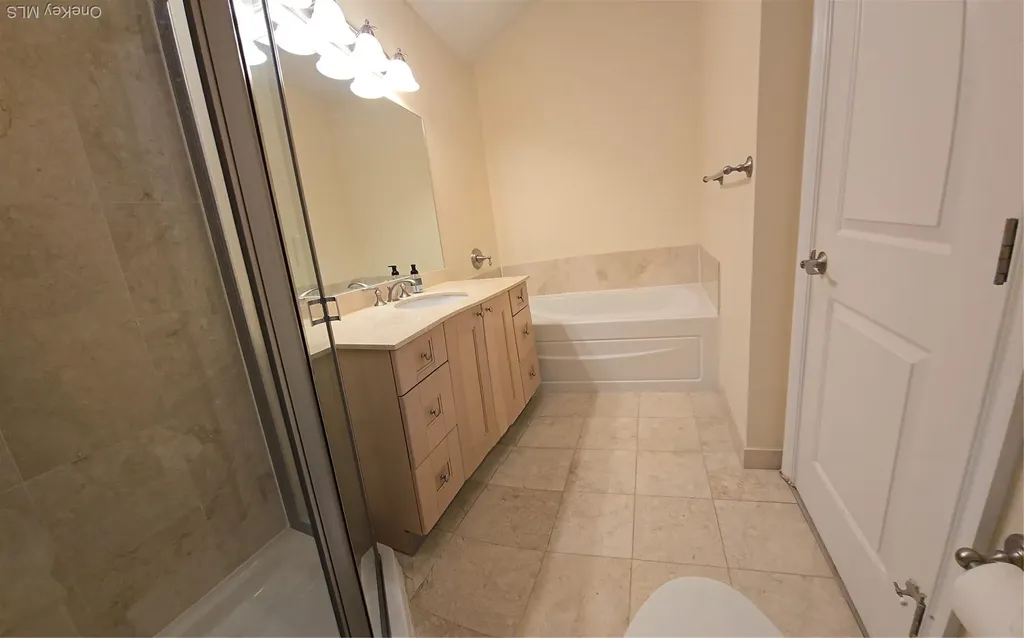 337 Park Crescent College Point NY 11356
