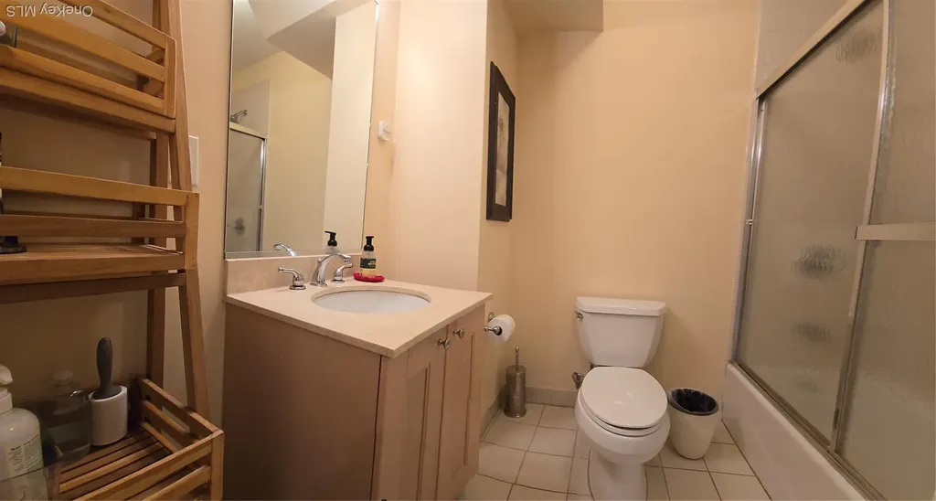 337 Park Crescent College Point NY 11356