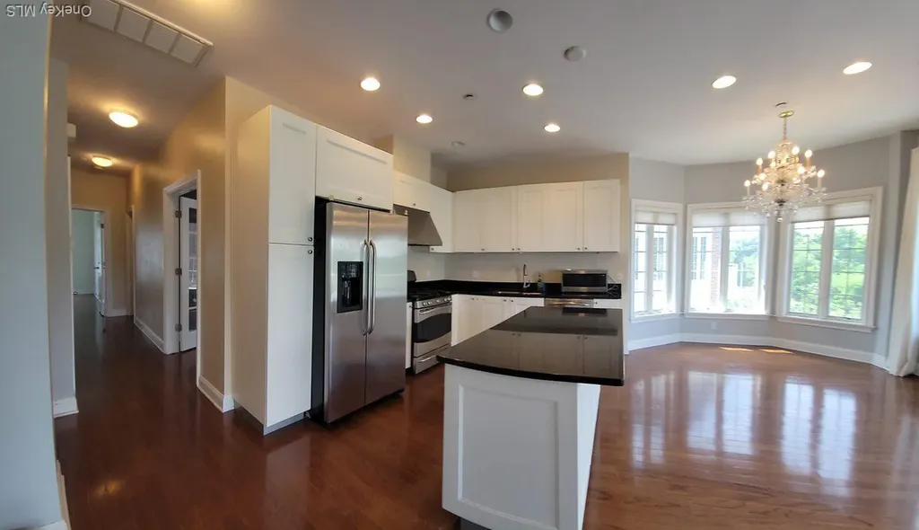337 Park Crescent College Point NY 11356