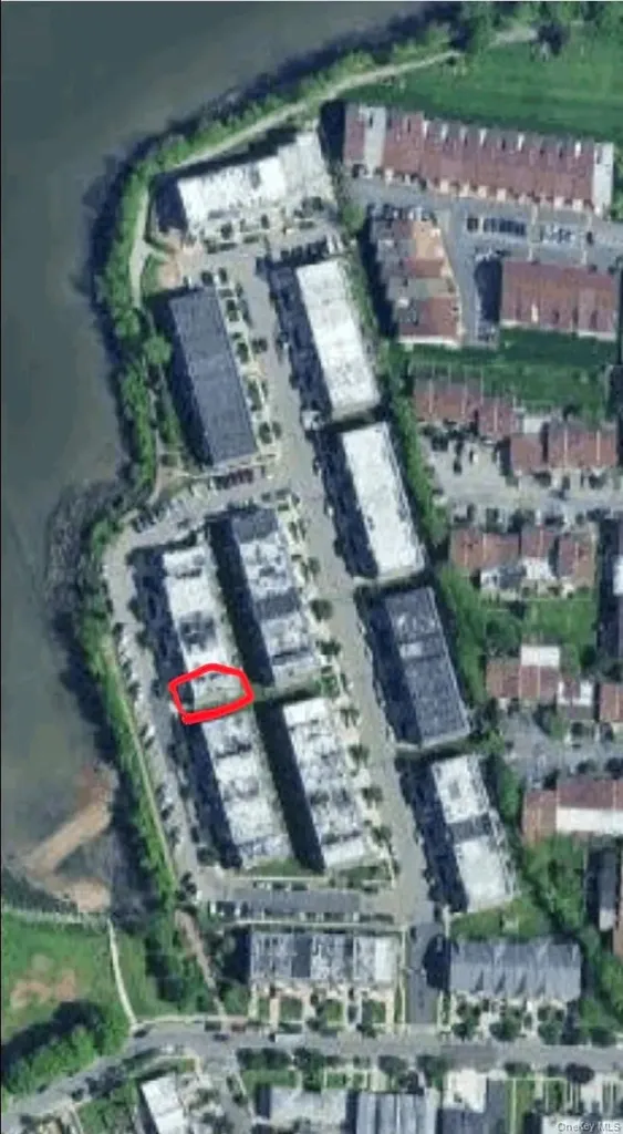 337 Park Crescent College Point NY 11356