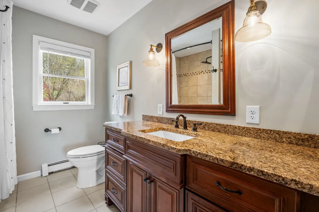 218 Cream Street Poughkeepsie NY 12601