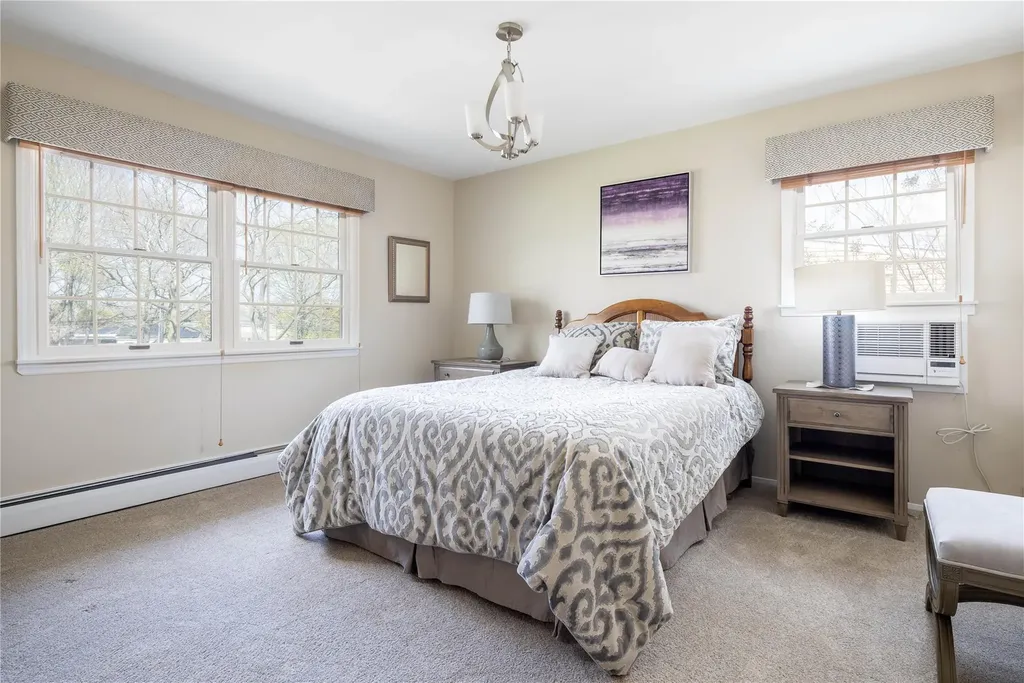 8 Pequa Lane Commack NY 11725