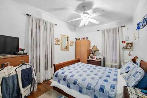 95-03 Cresskill Place Jamaica NY 11435