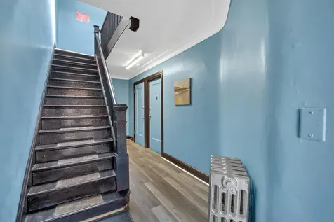 95-03 Cresskill Place Jamaica NY 11435
