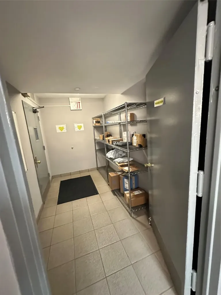 241-20 Northern Boulevard Douglaston NY 11362