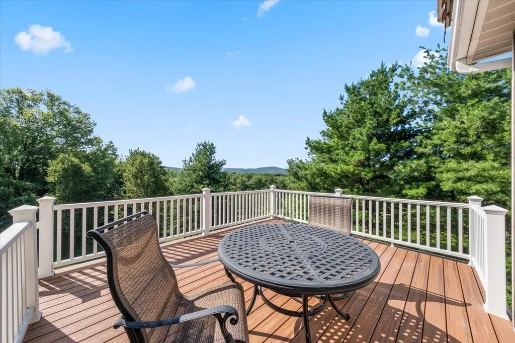 190 Windsor Road Fishkill NY 12524