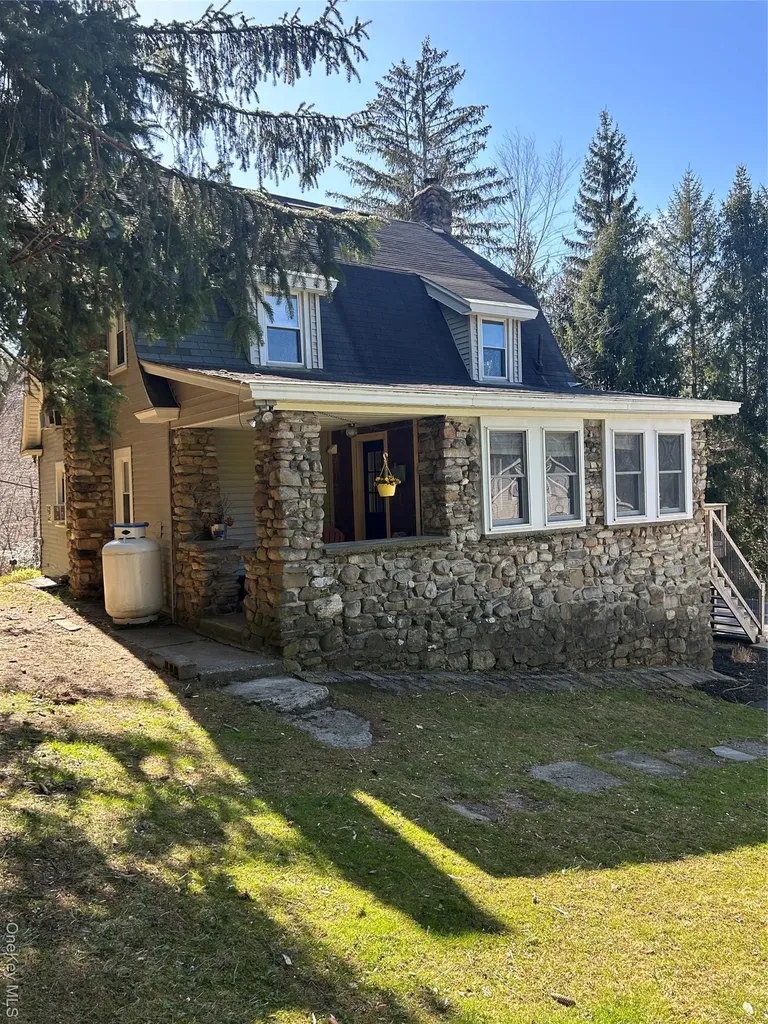 47 Mine Hill Road Cornwall NY 12518