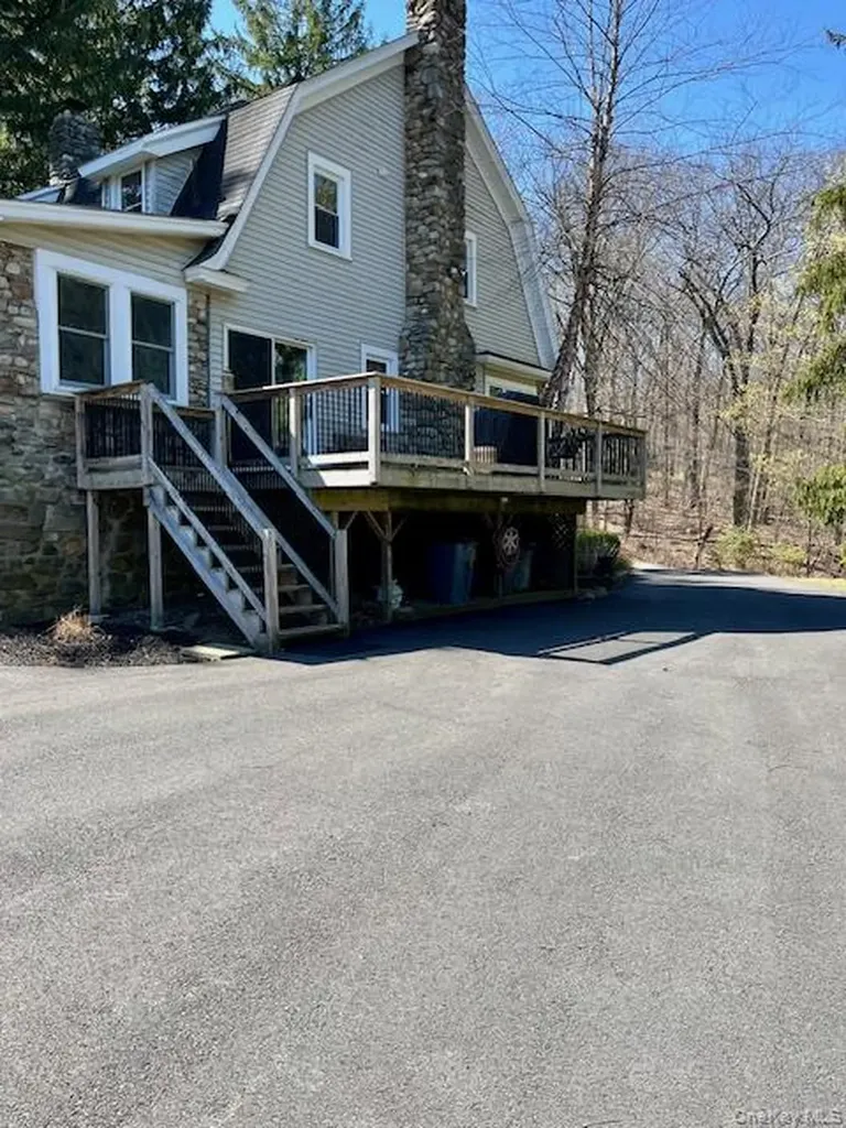 47 Mine Hill Road Cornwall NY 12518