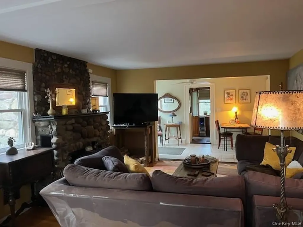 47 Mine Hill Road Cornwall NY 12518