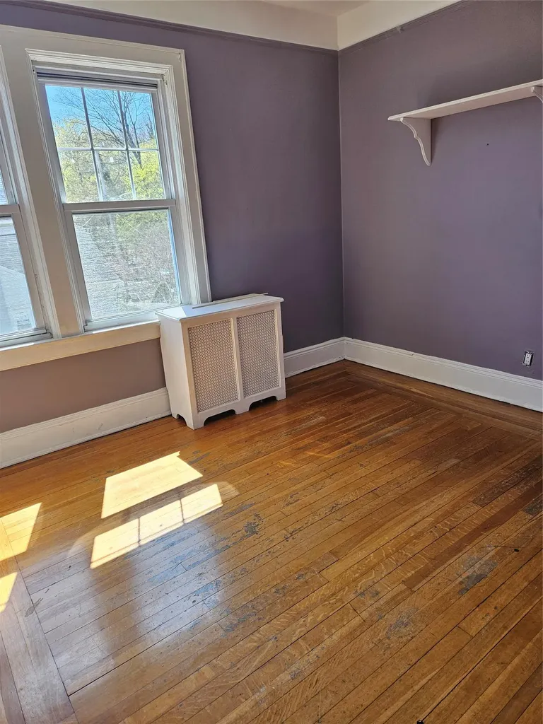 182 Parkway N Yonkers NY 10704