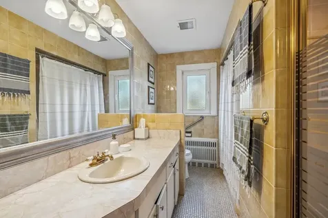 2 Livingston Road Bellport Village NY 11713