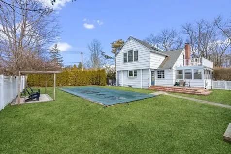 2 Livingston Road Bellport Village NY 11713