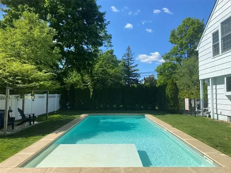 2 Livingston Road Bellport Village NY 11713