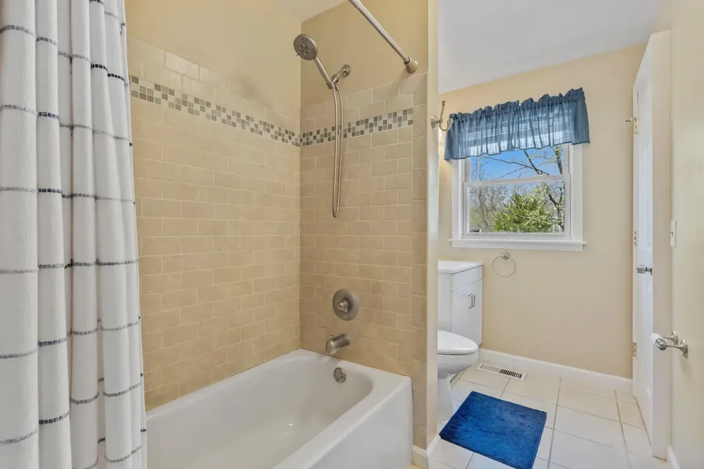 53 Fairfax Road Fishkill NY 12524