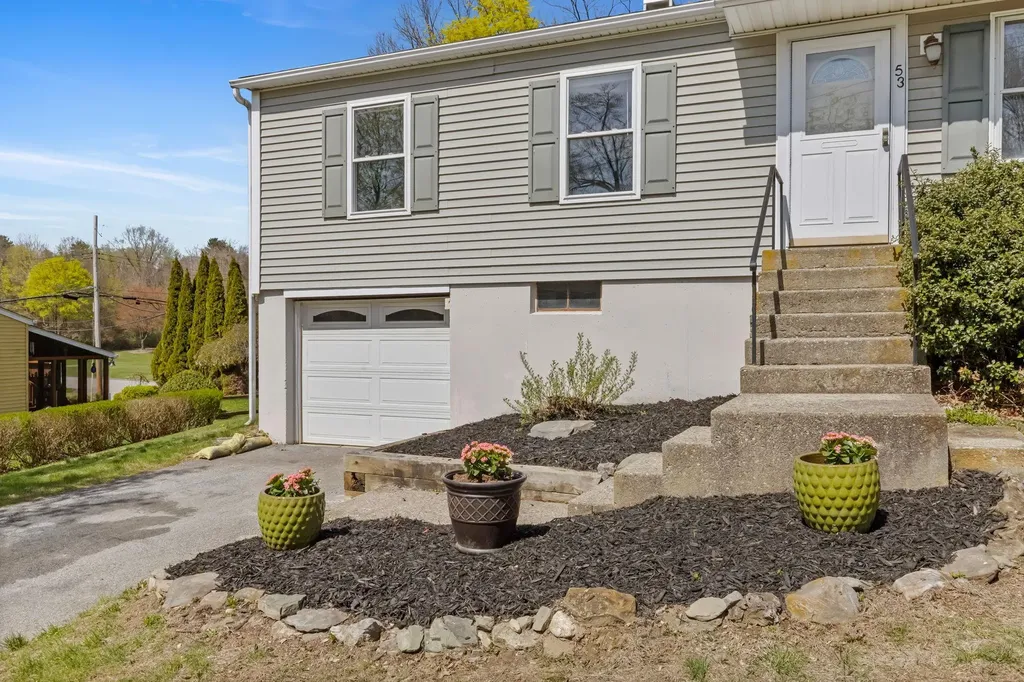 53 Fairfax Road Fishkill NY 12524