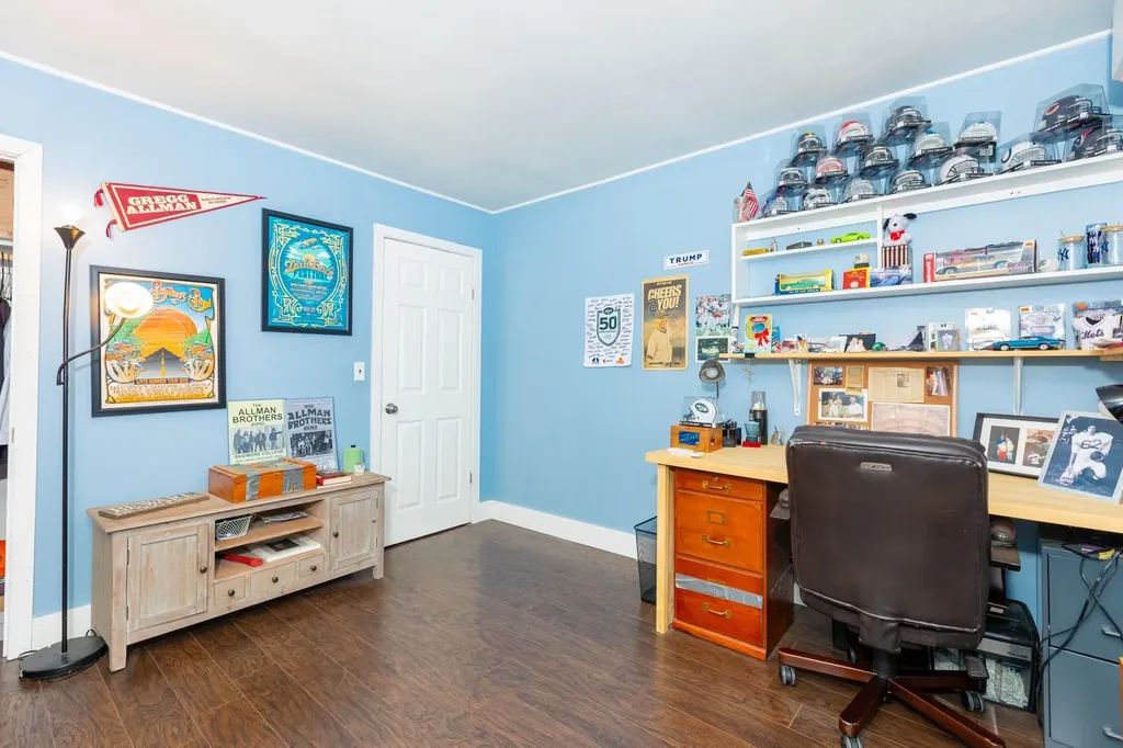 33 Pine Cone Street Middle Island NY 11953