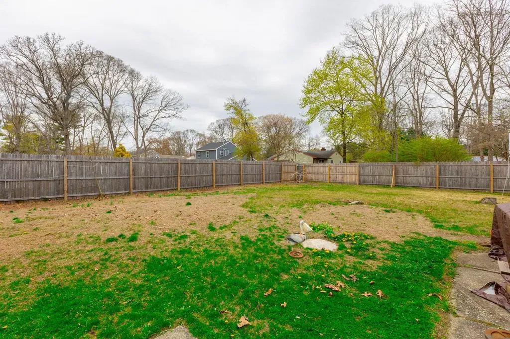 33 Pine Cone Street Middle Island NY 11953