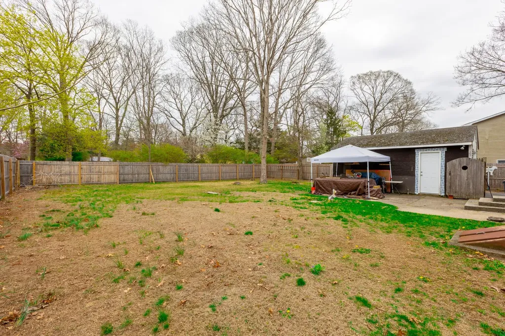 33 Pine Cone Street Middle Island NY 11953